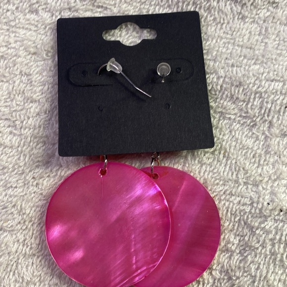 Pink Shell Dangle Fish Hook  Earrings - Picture 3 of 4